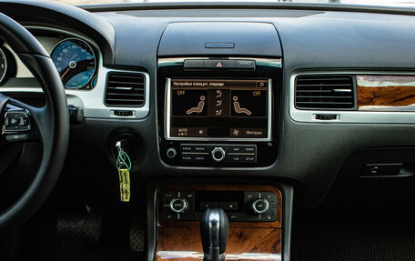 Volkswagen Touareg III, 2010 год, 1 899 000 рублей, 7 фотография