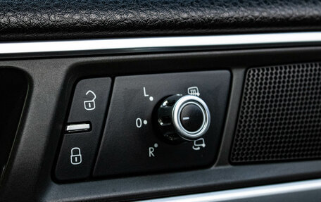 Volkswagen Touareg III, 2010 год, 1 899 000 рублей, 14 фотография