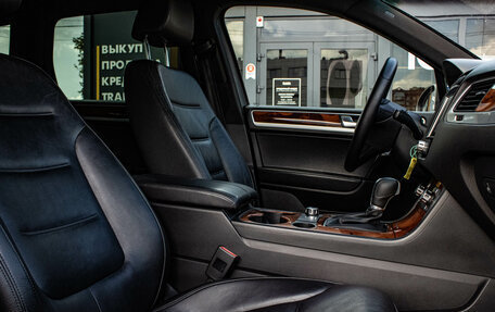 Volkswagen Touareg III, 2010 год, 1 899 000 рублей, 12 фотография