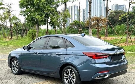 Ford Escort, 2022 год, 1 187 000 рублей, 6 фотография