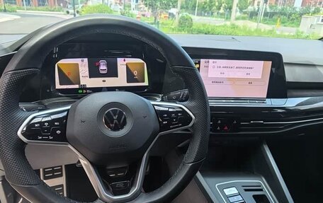 Volkswagen Golf VIII, 2022 год, 2 250 000 рублей, 11 фотография