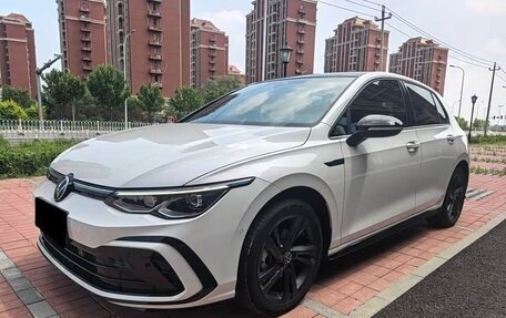 Volkswagen Golf VIII, 2022 год, 2 250 000 рублей, 2 фотография