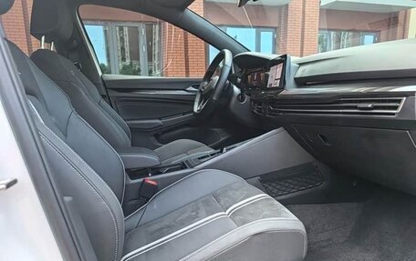 Volkswagen Golf VIII, 2022 год, 2 250 000 рублей, 10 фотография