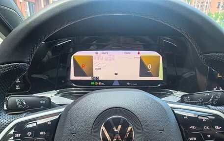 Volkswagen Golf VIII, 2022 год, 2 250 000 рублей, 12 фотография
