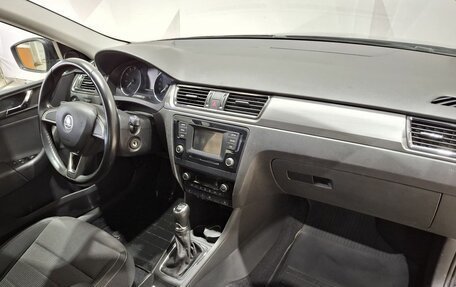 Skoda Rapid I, 2015 год, 1 200 000 рублей, 12 фотография