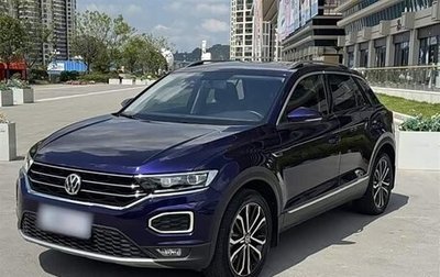 Volkswagen T-Roc I, 2021 год, 1 680 000 рублей, 1 фотография