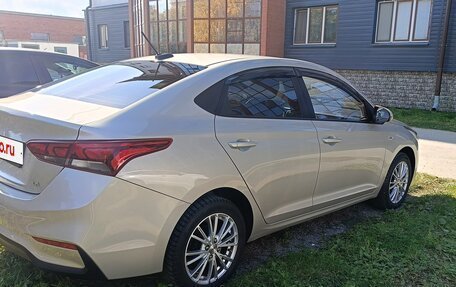 Hyundai Solaris II рестайлинг, 2019 год, 1 500 000 рублей, 2 фотография