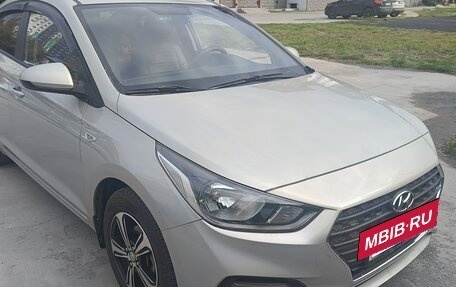 Hyundai Solaris II рестайлинг, 2019 год, 1 500 000 рублей, 4 фотография