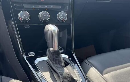 Volkswagen T-Roc I, 2021 год, 1 680 000 рублей, 12 фотография
