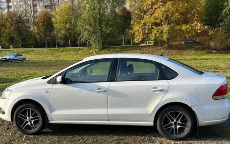 Volkswagen Polo VI (EU Market), 2013 год, 640 000 рублей, 3 фотография