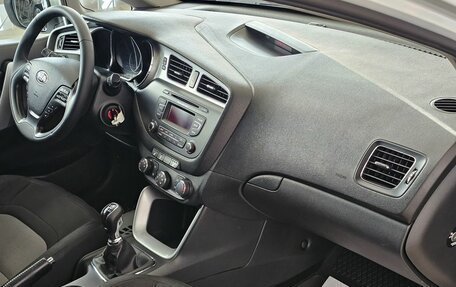 KIA cee'd III, 2015 год, 1 285 000 рублей, 21 фотография