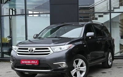 Toyota Highlander III, 2012 год, 1 970 000 рублей, 1 фотография