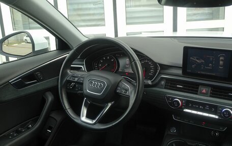 Audi A4, 2016 год, 2 350 000 рублей, 3 фотография