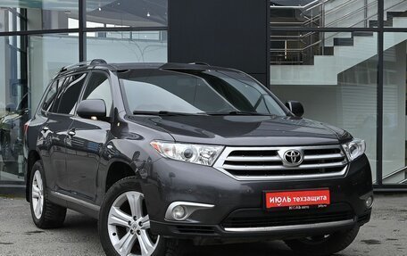 Toyota Highlander III, 2012 год, 1 970 000 рублей, 3 фотография