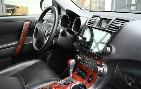 Toyota Highlander III, 2012 год, 1 970 000 рублей, 13 фотография