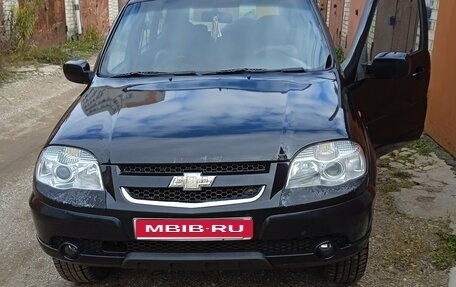 Chevrolet Niva I рестайлинг, 2010 год, 450 000 рублей, 1 фотография