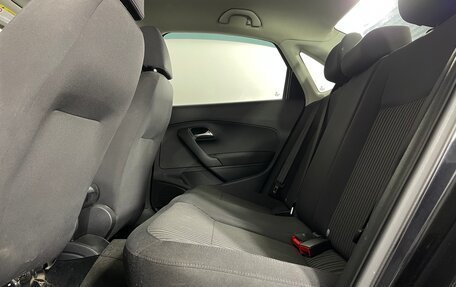 Volkswagen Polo VI (EU Market), 2011 год, 669 000 рублей, 23 фотография