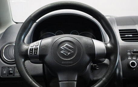 Suzuki SX4 II рестайлинг, 2010 год, 999 000 рублей, 10 фотография