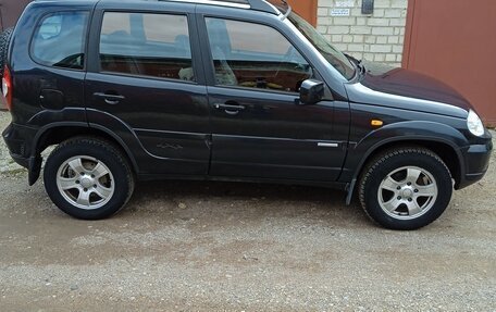 Chevrolet Niva I рестайлинг, 2010 год, 450 000 рублей, 2 фотография