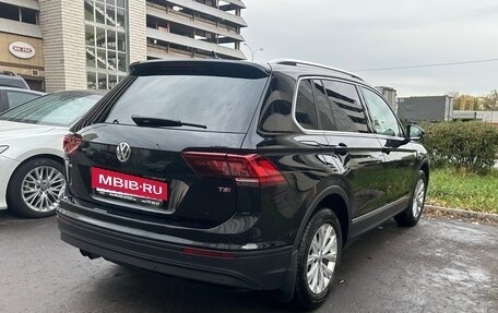 Volkswagen Tiguan II, 2017 год, 2 120 000 рублей, 4 фотография