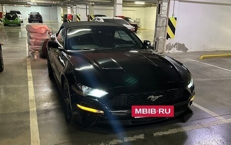 Ford Mustang VI рестайлинг, 2021 год, 3 050 000 рублей, 2 фотография