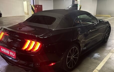 Ford Mustang VI рестайлинг, 2021 год, 3 050 000 рублей, 4 фотография
