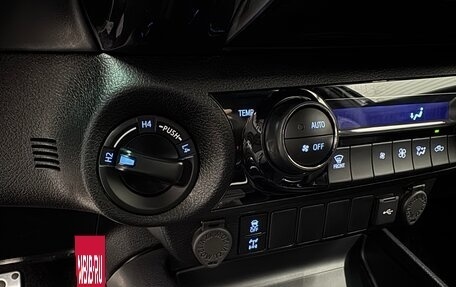 Toyota Hilux VIII, 2024 год, 7 200 000 рублей, 13 фотография