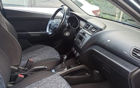 KIA Rio III рестайлинг, 2015 год, 900 000 рублей, 17 фотография