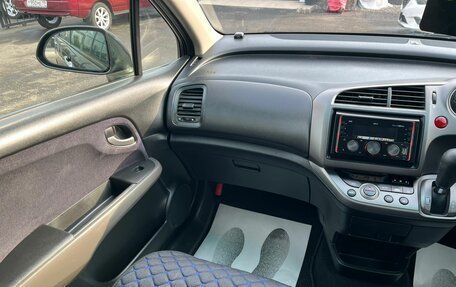 Honda Stream II, 2007 год, 1 099 999 рублей, 17 фотография