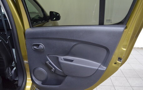 Renault Sandero II рестайлинг, 2015 год, 850 000 рублей, 13 фотография