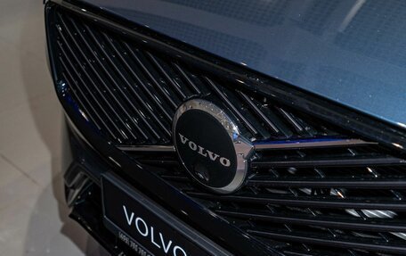 Volvo XC60 II, 2025 год, 9 600 000 рублей, 4 фотография
