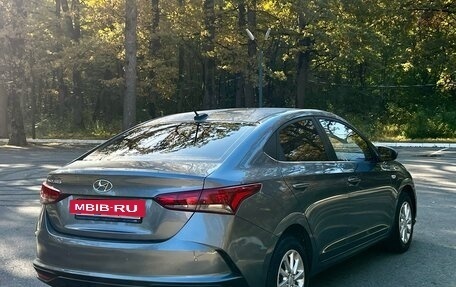 Hyundai Solaris II рестайлинг, 2020 год, 1 920 000 рублей, 5 фотография