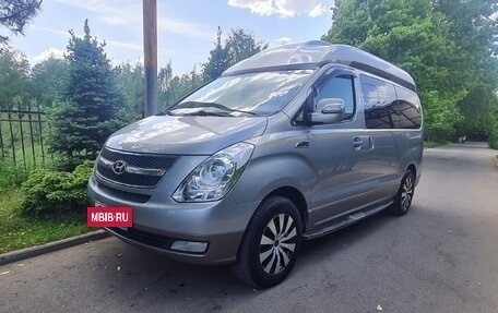 Hyundai Grand Starex Grand Starex I рестайлинг 2, 2015 год, 2 800 000 рублей, 3 фотография