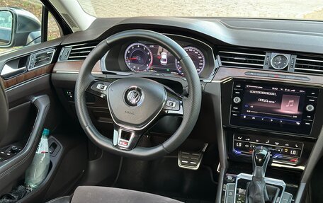 Volkswagen Passat B8 рестайлинг, 2016 год, 2 200 000 рублей, 7 фотография