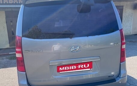 Hyundai Grand Starex Grand Starex I рестайлинг 2, 2011 год, 1 500 000 рублей, 6 фотография