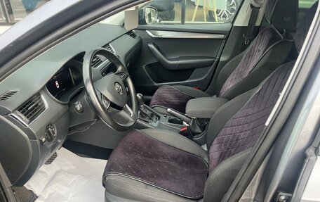 Skoda Octavia, 2019 год, 1 999 000 рублей, 9 фотография