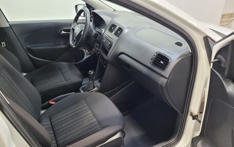 Volkswagen Polo VI (EU Market), 2016 год, 720 000 рублей, 9 фотография