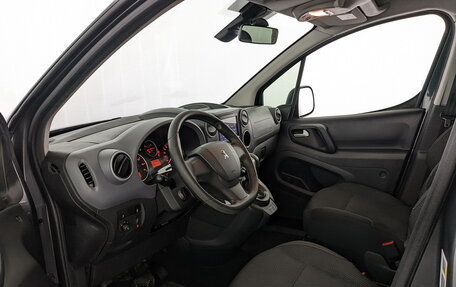 Peugeot Partner II рестайлинг 2, 2022 год, 2 350 000 рублей, 15 фотография