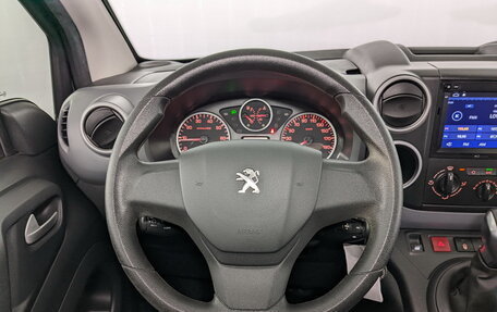 Peugeot Partner II рестайлинг 2, 2022 год, 2 350 000 рублей, 22 фотография