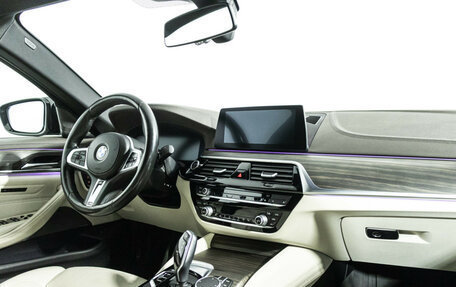 BMW 5 серия, 2019 год, 3 999 898 рублей, 9 фотография