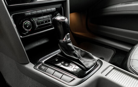 Skoda Superb III рестайлинг, 2014 год, 1 270 000 рублей, 22 фотография