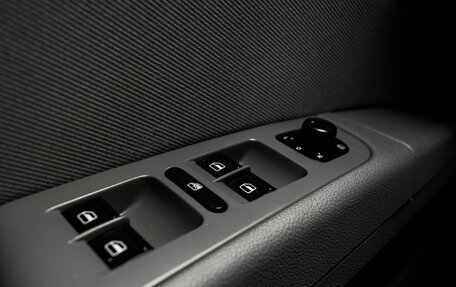 Skoda Superb III рестайлинг, 2014 год, 1 270 000 рублей, 23 фотография