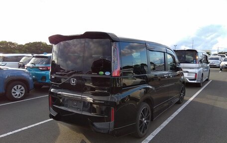 Honda Stepwgn IV, 2015 год, 1 750 000 рублей, 2 фотография