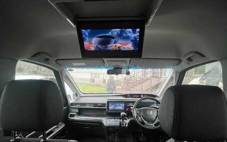 Honda Stepwgn IV, 2015 год, 1 750 000 рублей, 5 фотография