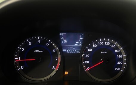 Hyundai Solaris II рестайлинг, 2012 год, 674 000 рублей, 18 фотография