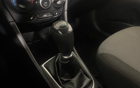 Hyundai Solaris II рестайлинг, 2012 год, 674 000 рублей, 20 фотография