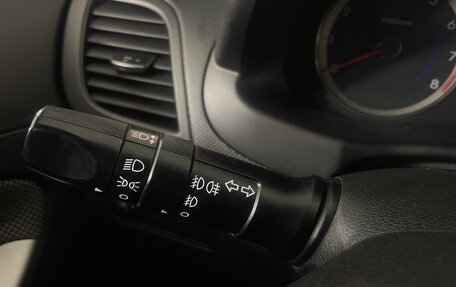 Hyundai Solaris II рестайлинг, 2012 год, 674 000 рублей, 16 фотография