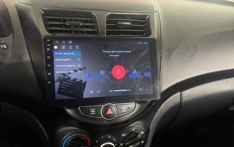 Hyundai Solaris II рестайлинг, 2012 год, 674 000 рублей, 19 фотография