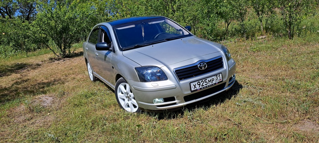 Toyota Avensis II, 2004 год, 700 000 рублей, 2 фотография