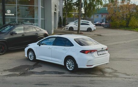 Toyota Corolla, 2021 год, 1 990 000 рублей, 6 фотография